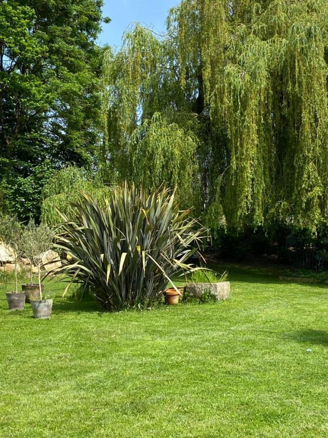 Le Clos Dauphinais Chez Laurette Quevert Экстерьер фото